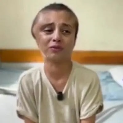 Maria Clara - Ela só tem 10 anos e quer poder brincar